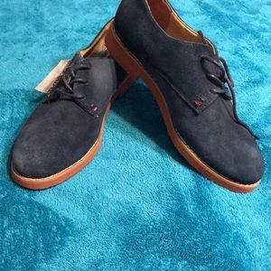 Navy preppy,Tommy Hilfiger oxford shoes. Sz 6.